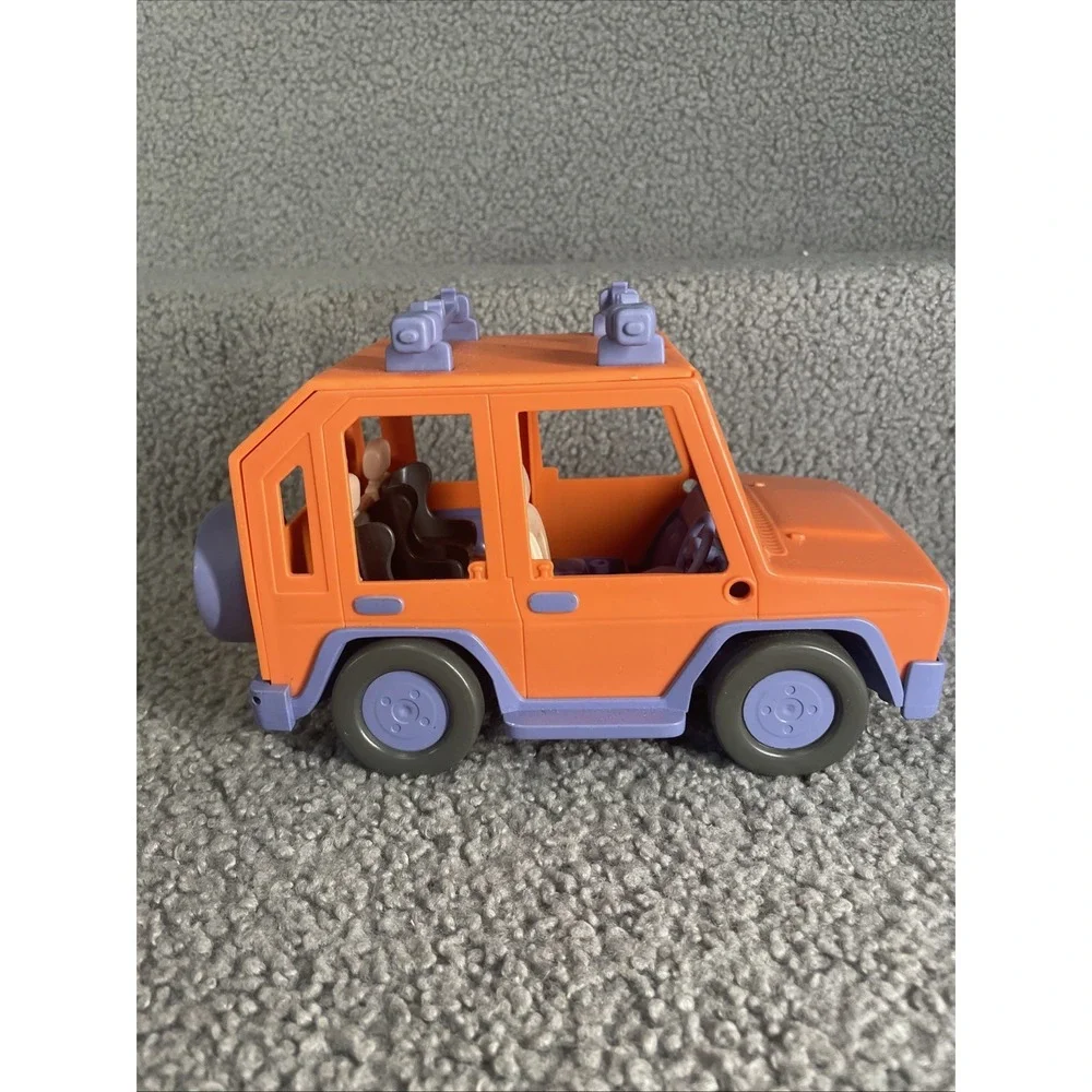 moose toys bluey car